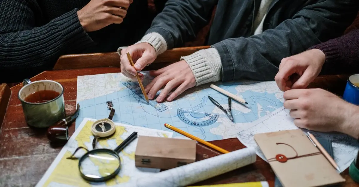 10 Types d'Atlas Géographiques à Connaître Absolument