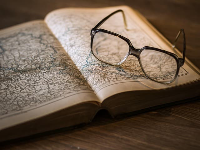 Comment les Atlas Géographiques Éclairent Nos Voyages